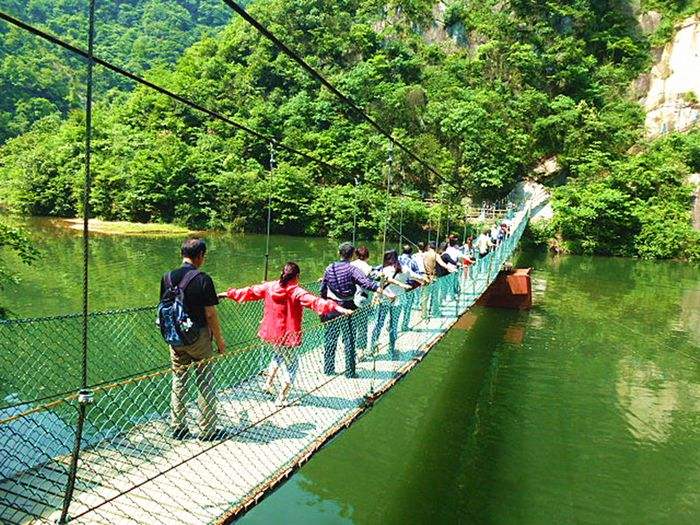 安徽大別山彩虹瀑布休閑旅游拓展基地