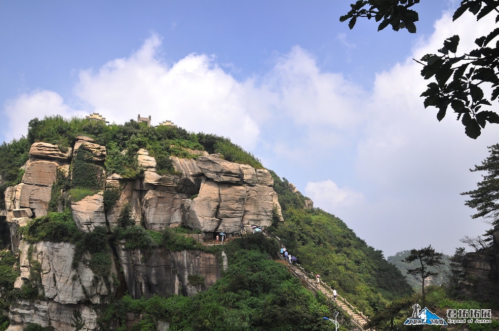 紅安天臺(tái)山拓展訓(xùn)練基地