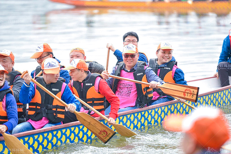 興橋高分子武漢東湖劃龍舟競賽活動(dòng)